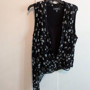 Karen Kane Top
